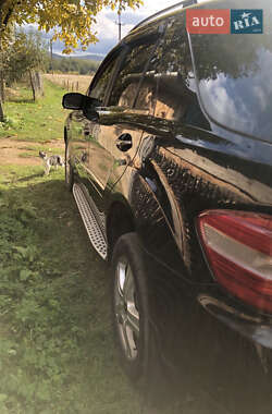 Позашляховик / Кросовер Mercedes-Benz M-Class 2007 в 