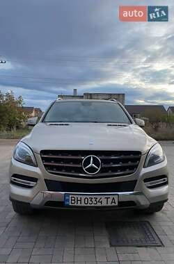 Внедорожник / Кроссовер Mercedes-Benz M-Class 2011 в Черноморске