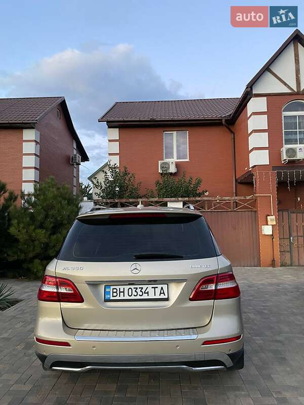 Внедорожник / Кроссовер Mercedes-Benz M-Class 2011 в Черноморске фото 7 Внедорожник / Кроссовер Mercedes-Benz M-Class 2011 в Черноморске