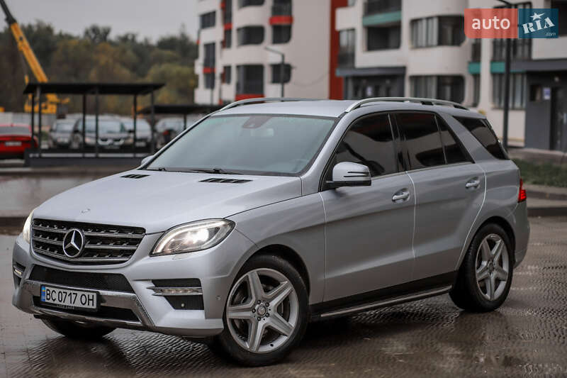 Позашляховик / Кросовер Mercedes-Benz M-Class 2013 в Львові фото 10 Позашляховик / Кросовер Mercedes-Benz M-Class 2013 в Львові