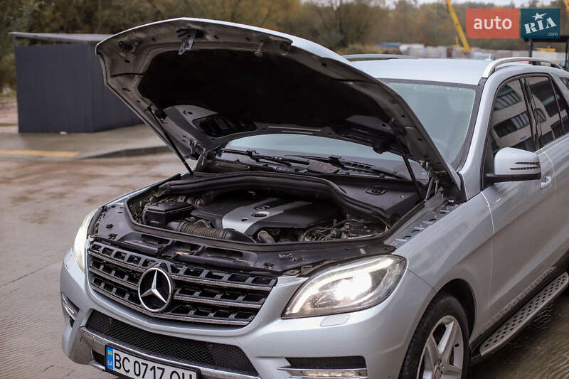 Позашляховик / Кросовер Mercedes-Benz M-Class 2013 в Львові фото 20 Позашляховик / Кросовер Mercedes-Benz M-Class 2013 в Львові