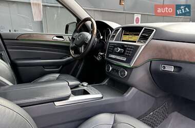 Внедорожник / Кроссовер Mercedes-Benz M-Class 2011 в 