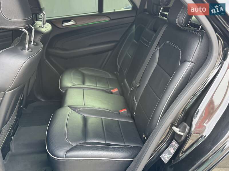 Внедорожник / Кроссовер Mercedes-Benz M-Class 2011 в Киеве