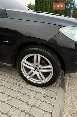Позашляховик / Кросовер Mercedes-Benz M-Class 2011 в 