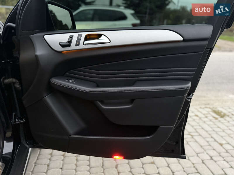 Внедорожник / Кроссовер Mercedes-Benz M-Class 2011 в Львове