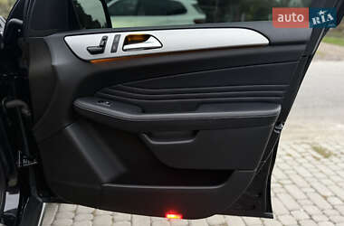 Позашляховик / Кросовер Mercedes-Benz M-Class 2011 в 