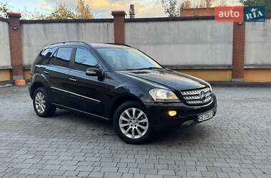 Внедорожник / Кроссовер Mercedes-Benz M-Class 2006 в 