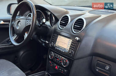 Внедорожник / Кроссовер Mercedes-Benz M-Class 2006 в 