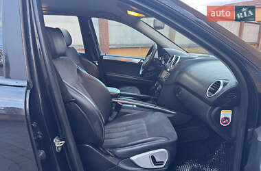 Внедорожник / Кроссовер Mercedes-Benz M-Class 2006 в 