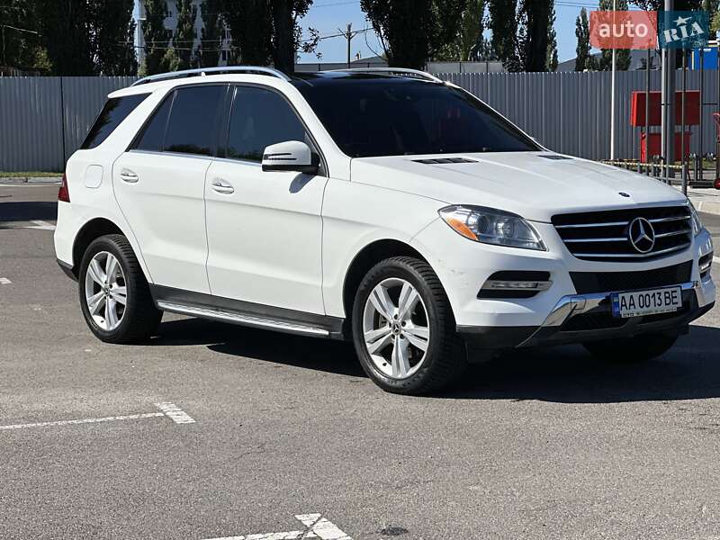 Внедорожник / Кроссовер Mercedes-Benz M-Class 2015 в Киеве