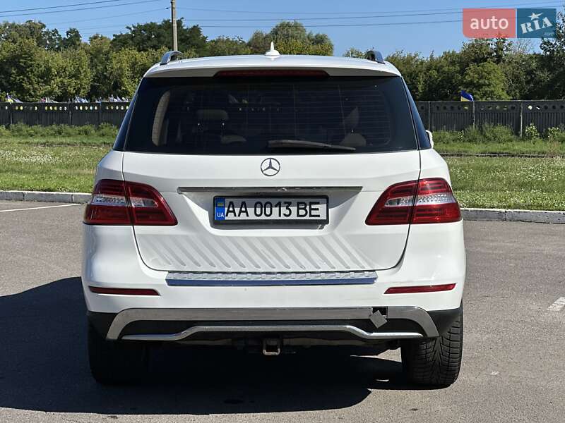 Внедорожник / Кроссовер Mercedes-Benz M-Class 2015 в Киеве