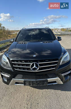 Позашляховик / Кросовер Mercedes-Benz M-Class 2014 в Дніпрі