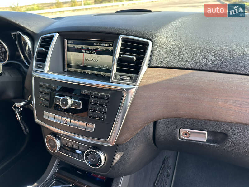 Позашляховик / Кросовер Mercedes-Benz M-Class 2014 в Дніпрі фото 6 Позашляховик / Кросовер Mercedes-Benz M-Class 2014 в Дніпрі