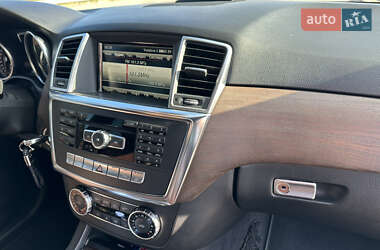 Внедорожник / Кроссовер Mercedes-Benz M-Class 2014 в 