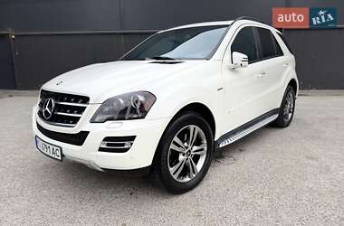 Внедорожник / Кроссовер Mercedes-Benz M-Class 2010 в 