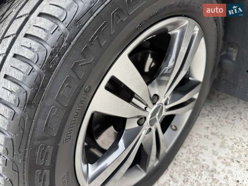 Позашляховик / Кросовер Mercedes-Benz M-Class 2010 в Києві
