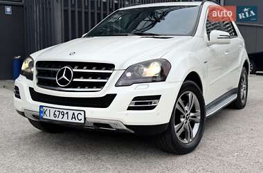 Внедорожник / Кроссовер Mercedes-Benz M-Class 2010 в 