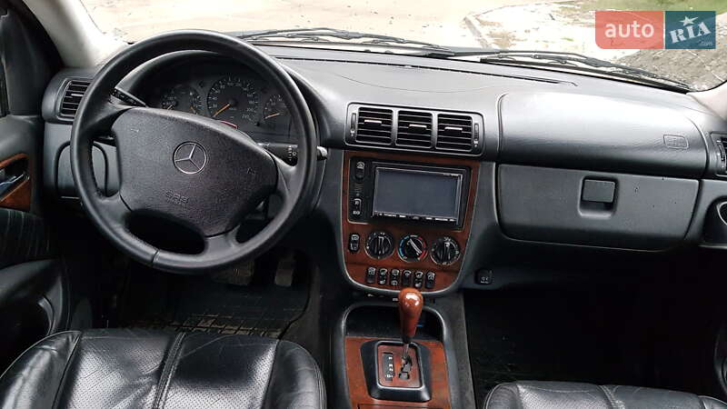 Позашляховик / Кросовер Mercedes-Benz M-Class 2001 в Києві фото 15 Позашляховик / Кросовер Mercedes-Benz M-Class 2001 в Києві