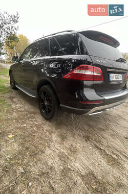 Внедорожник / Кроссовер Mercedes-Benz M-Class 2011 в Киеве