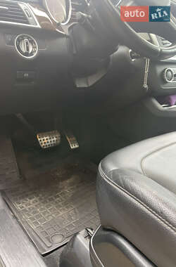 Внедорожник / Кроссовер Mercedes-Benz M-Class 2011 в 