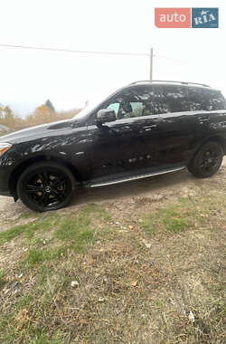 Внедорожник / Кроссовер Mercedes-Benz M-Class 2011 в 