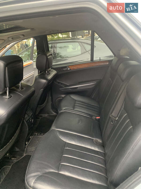 Внедорожник / Кроссовер Mercedes-Benz M-Class 2006 в Одессе