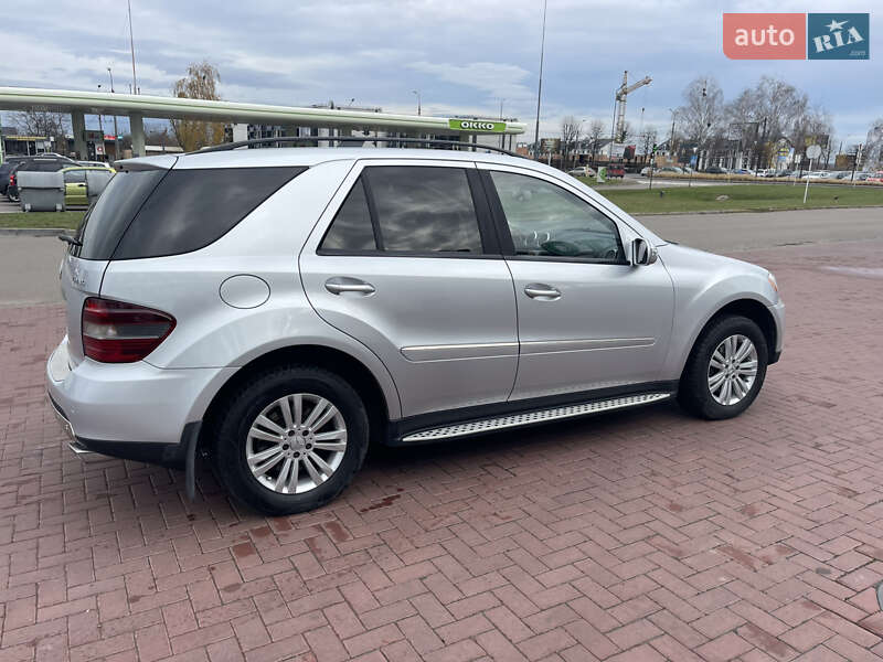 Позашляховик / Кросовер Mercedes-Benz M-Class 2007 в Луцьку