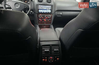 Позашляховик / Кросовер Mercedes-Benz M-Class 2007 в 