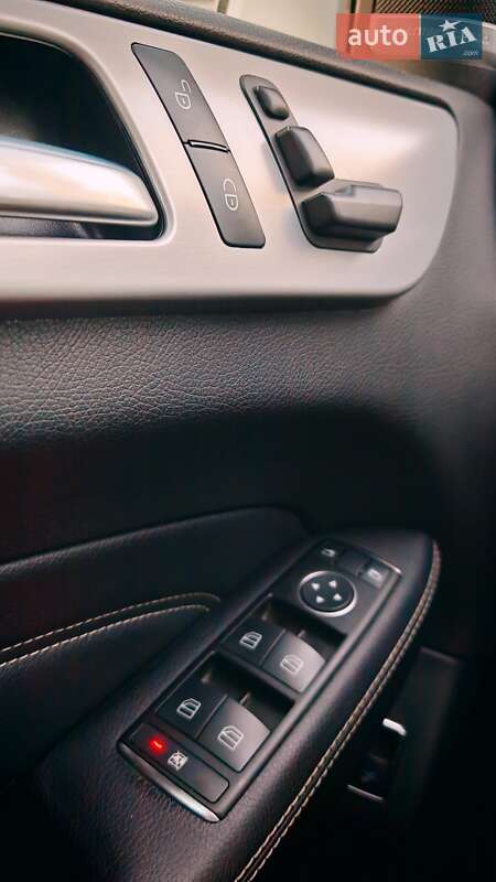 Позашляховик / Кросовер Mercedes-Benz M-Class 2012 в Києві