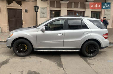Внедорожник / Кроссовер Mercedes-Benz M-Class 2006 в 