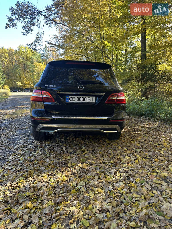 Внедорожник / Кроссовер Mercedes-Benz M-Class 2013 в Черновцах