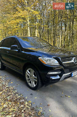 Внедорожник / Кроссовер Mercedes-Benz M-Class 2013 в 