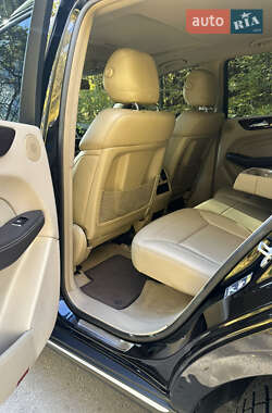 Внедорожник / Кроссовер Mercedes-Benz M-Class 2013 в 