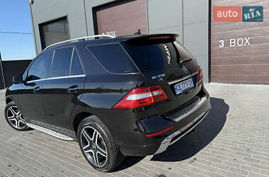 Внедорожник / Кроссовер Mercedes-Benz M-Class 2013 в 