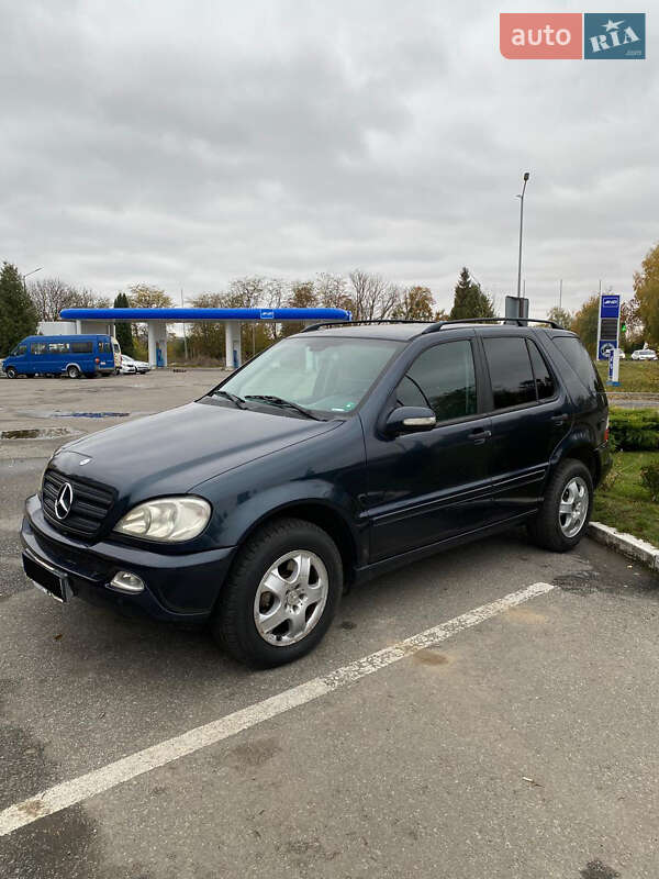 Mercedes-Benz M-Class 2002