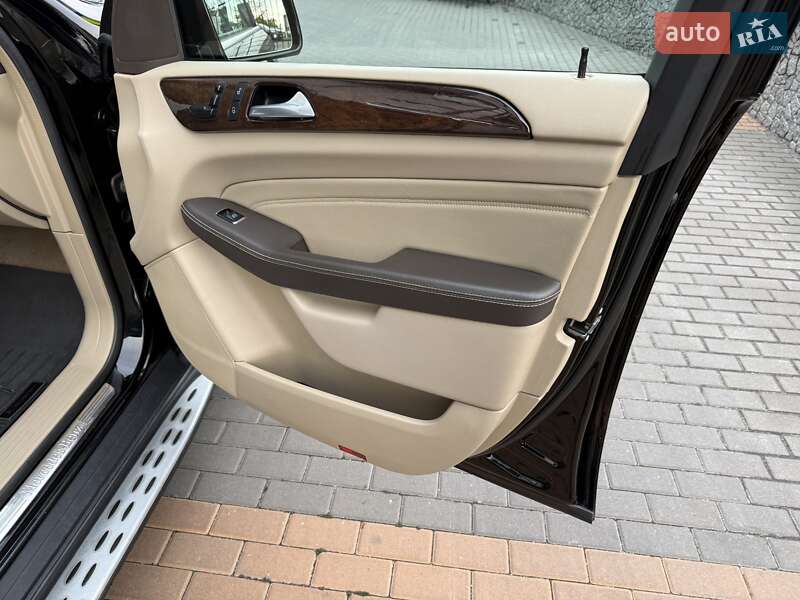 Позашляховик / Кросовер Mercedes-Benz M-Class 2014 в Білій Церкві фото 44 Позашляховик / Кросовер Mercedes-Benz M-Class 2014 в Білій Церкві