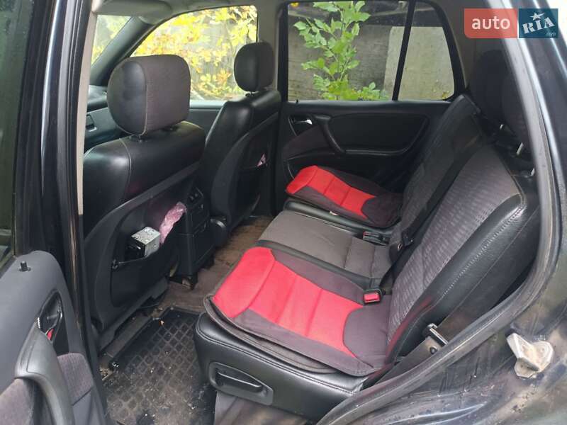 Mercedes-Benz M-Class 2000 Mercedes-Benz M-Class 2000