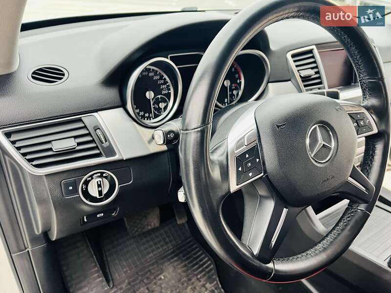 Позашляховик / Кросовер Mercedes-Benz M-Class 2013 в Києві фото 13 Позашляховик / Кросовер Mercedes-Benz M-Class 2013 в Києві