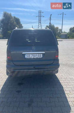 Внедорожник / Кроссовер Mercedes-Benz M-Class 2001 в 