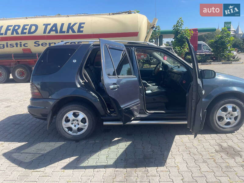 Позашляховик / Кросовер Mercedes-Benz M-Class 2001 в Чернівцях фото 12 Позашляховик / Кросовер Mercedes-Benz M-Class 2001 в Чернівцях