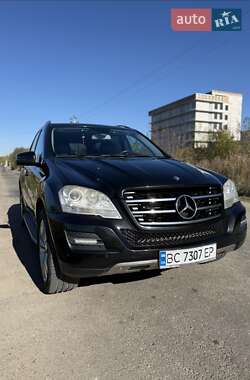 Позашляховик / Кросовер Mercedes-Benz M-Class 2011 в Львові Позашляховик / Кросовер Mercedes-Benz M-Class 2011 в Львові