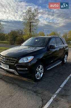 Позашляховик / Кросовер Mercedes-Benz M-Class 2015 в 