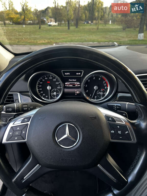 Позашляховик / Кросовер Mercedes-Benz M-Class 2015 в Кам'янському фото 12 Позашляховик / Кросовер Mercedes-Benz M-Class 2015 в Кам'янському