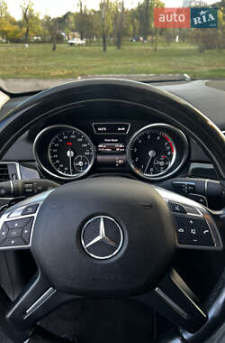 Позашляховик / Кросовер Mercedes-Benz M-Class 2015 в 