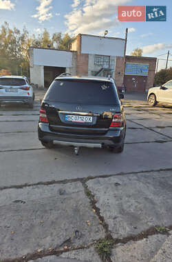 Позашляховик / Кросовер Mercedes-Benz M-Class 2005 в  фото 7 Позашляховик / Кросовер Mercedes-Benz M-Class 2005 в