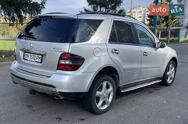 Позашляховик / Кросовер Mercedes-Benz M-Class 2008 в 