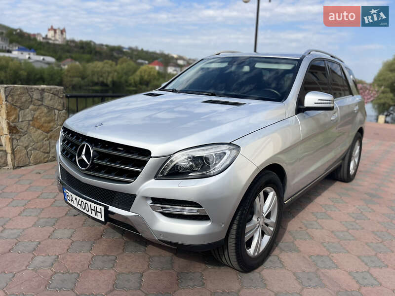 Внедорожник / Кроссовер Mercedes-Benz M-Class 2013 в Могилев-Подольске фото 15 Внедорожник / Кроссовер Mercedes-Benz M-Class 2013 в Могилев-Подольске