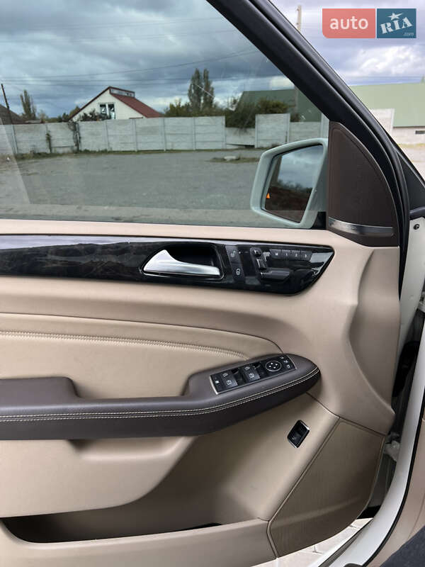 Позашляховик / Кросовер Mercedes-Benz M-Class 2012 в Первомайську фото 13 Позашляховик / Кросовер Mercedes-Benz M-Class 2012 в Первомайську