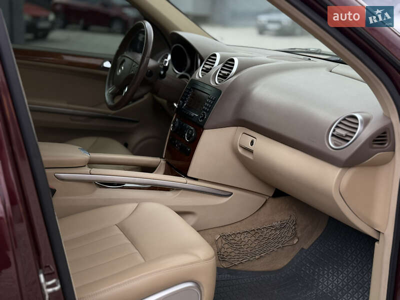 Внедорожник / Кроссовер Mercedes-Benz M-Class 2007 в Новомосковске фото 8 Внедорожник / Кроссовер Mercedes-Benz M-Class 2007 в Новомосковске