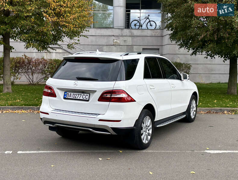 Внедорожник / Кроссовер Mercedes-Benz M-Class 2015 в Киеве фото 3 Внедорожник / Кроссовер Mercedes-Benz M-Class 2015 в Киеве